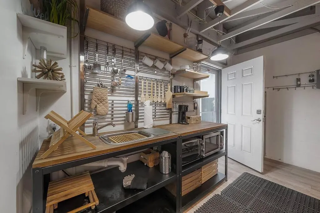 Ultimate Man Cave Garage Studio Minutes To Whatever You Do Tampa 0*,