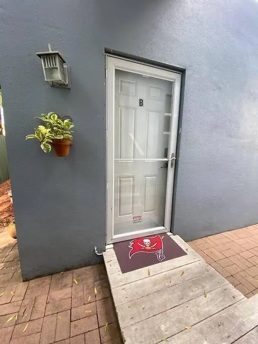 Prázdninový dům Ultimate Man Cave Garage Studio Minutes To Whatever You Do Tampa
